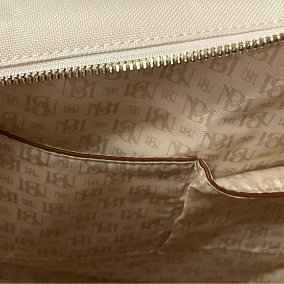 NWOT Badgley Mischka Barbara Tote Weekender Travel Bag White Canvas/Tan Leather - Picture 12 of 14
